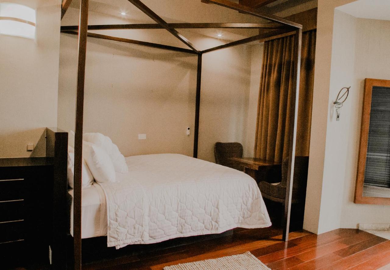 Casa Natalie Hotel Ensenada Bagian luar foto